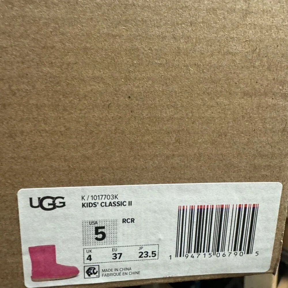 UGG Kids Classic II Boot Pink Size 5 M Big Kid